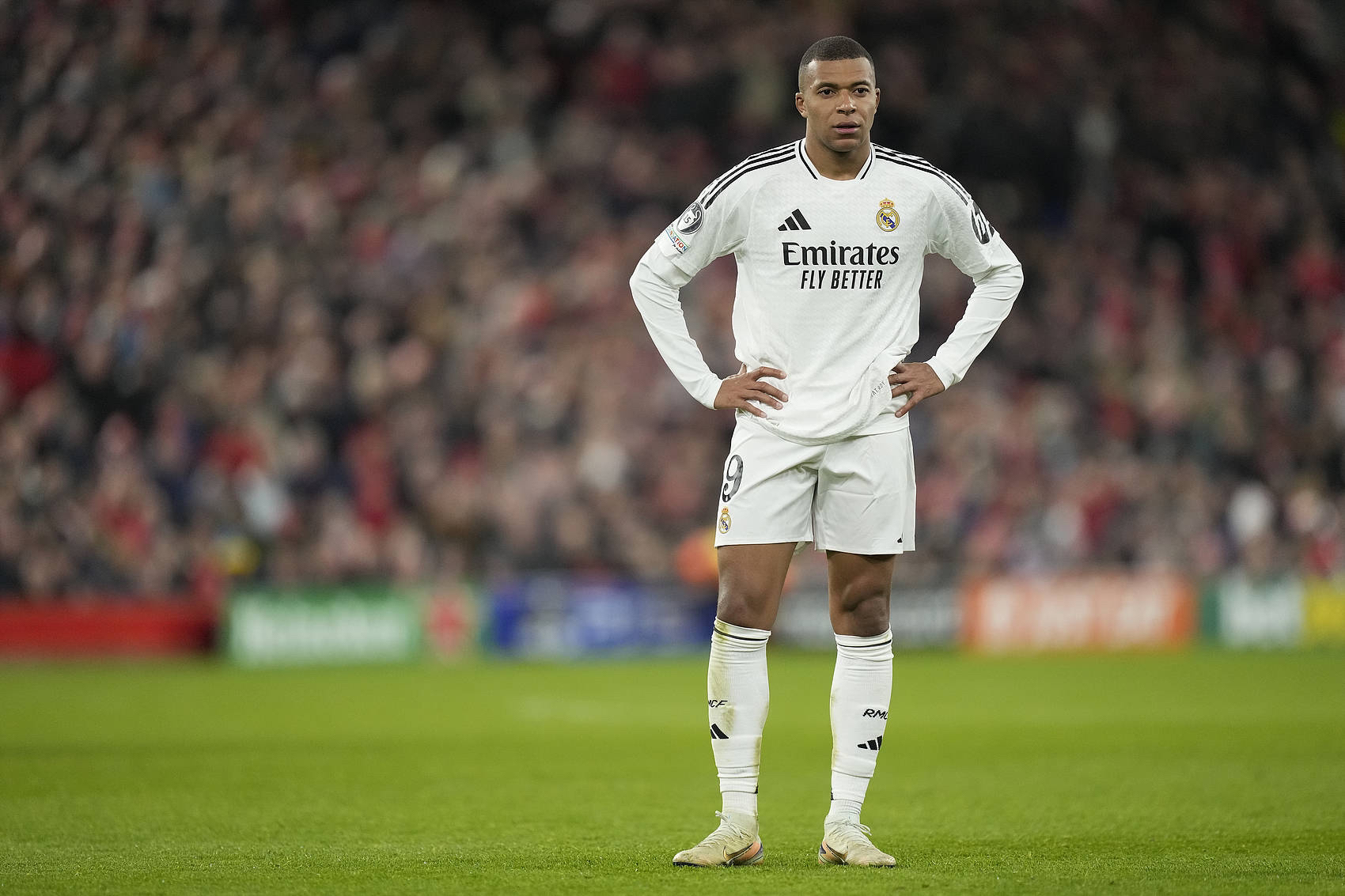 法国队最新球衣号码：恩昆库7号，坎特13号，谢尔基14号