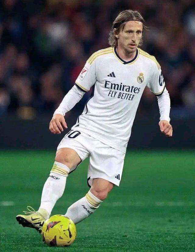 布伦森狂砍35分，命中率超6成，尼克斯晋级将面对魔术