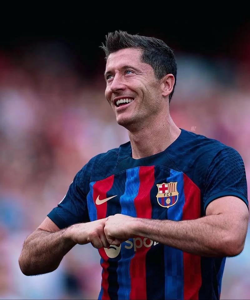 电讯报：对热刺来说签下帕利尼亚比引进吉布斯-怀特更重要